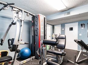 1940 N Highland 26, Hollywood Hills CA 90068