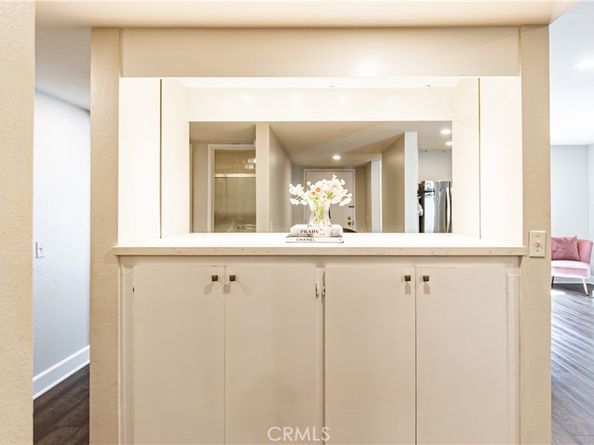 1940 N Highland 26, Hollywood Hills CA 90068