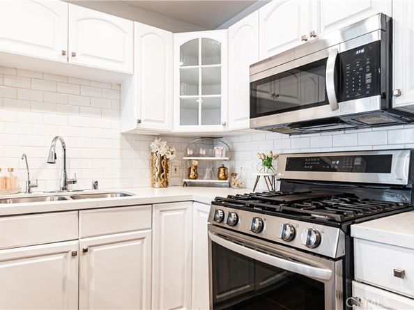 1940 N Highland 26, Hollywood Hills CA 90068