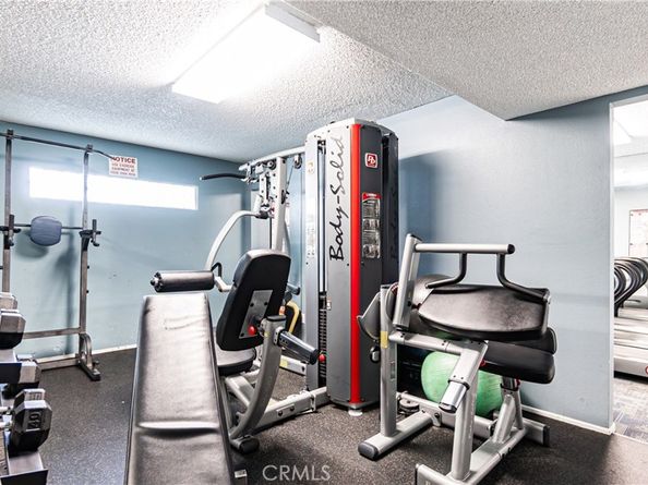 1940 N Highland 26, Hollywood Hills CA 90068