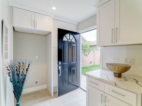 4653 W 137TH Pl, Hawthorne CA 90250