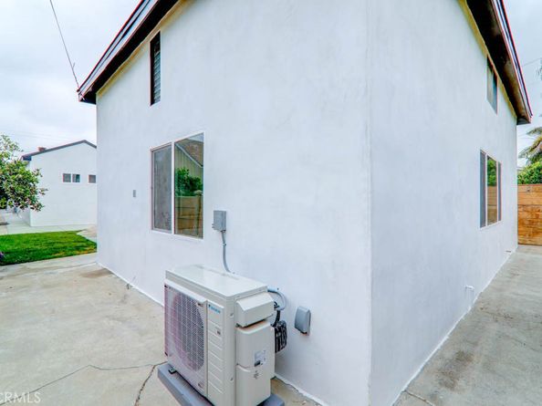 4653 W 137TH Pl, Hawthorne CA 90250