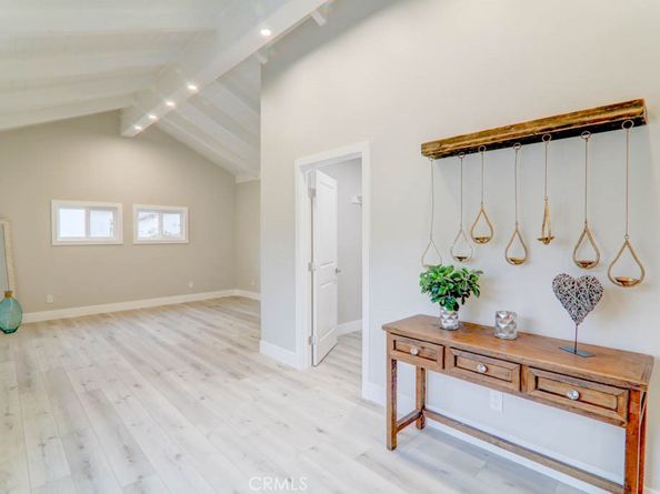 4653 W 137TH Pl, Hawthorne CA 90250