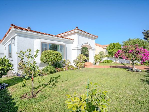 5039 W 134th Street, Hawthorne CA 90250