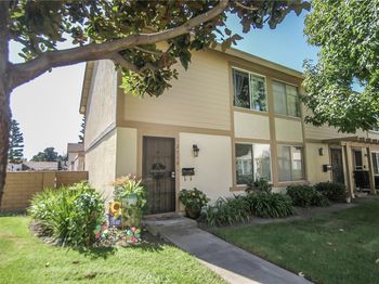 251 W Alton Avenue