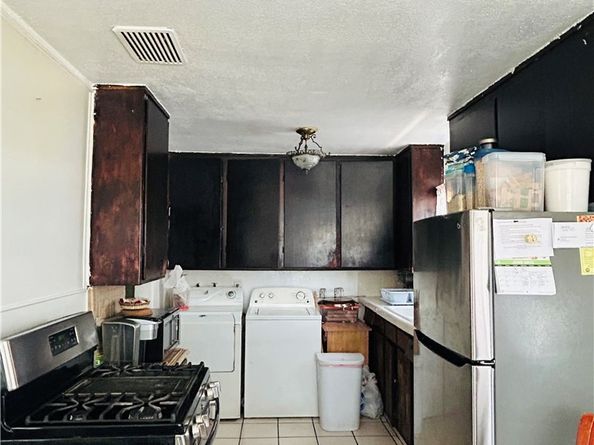 3700 W 105th Street, Inglewood CA 90303