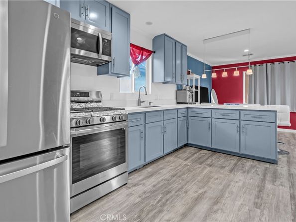 7745 Radford Ave, Los Angeles CA 91605