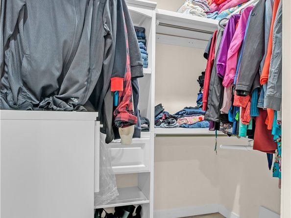 7745 Radford Ave, Los Angeles CA 91605