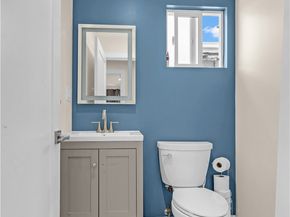 7745 Radford Ave, Los Angeles CA 91605