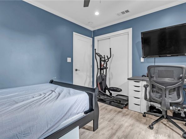 7745 Radford Ave, Los Angeles CA 91605