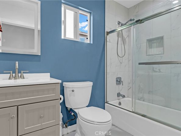 7745 Radford Ave, Los Angeles CA 91605