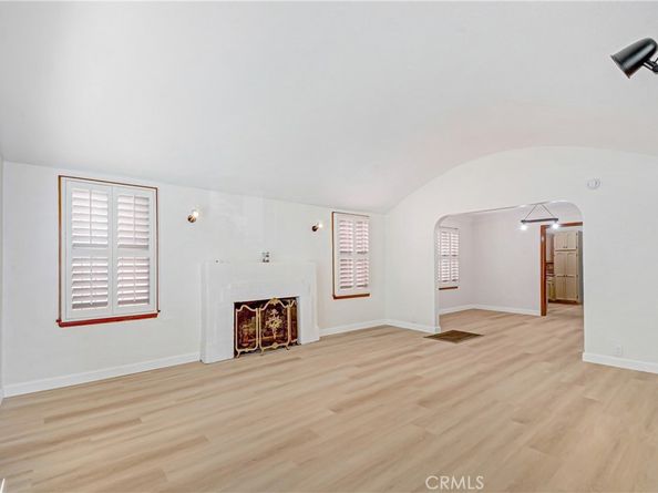 7422 Brighton, Los Angeles CA 90047