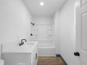 137 W 84th Place, Los Angeles CA 90003