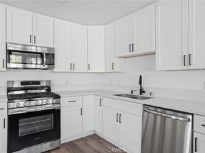 137 W 84th Place, Los Angeles CA 90003