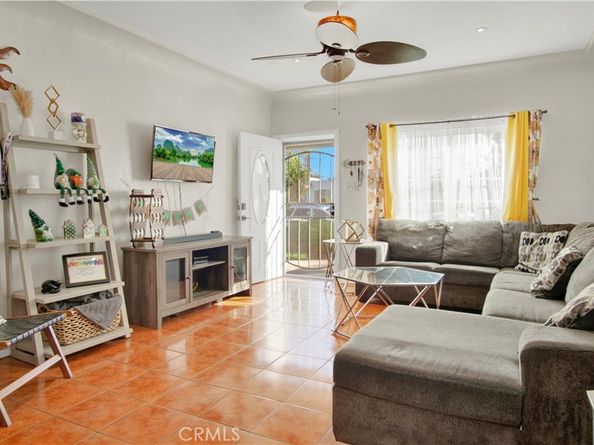 475 E Hullett, Long Beach CA 90805