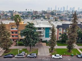 244 S La Fayette Park 301, Los Angeles CA 90057