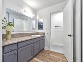 244 S La Fayette Park 301, Los Angeles CA 90057