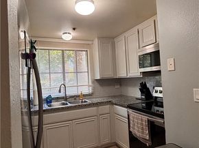 720 W 4th 114, Long Beach CA 90802