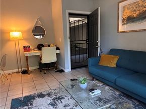 720 W 4th 114, Long Beach CA 90802