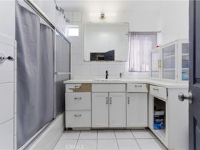 121 E 68th Way, Long Beach CA 90805