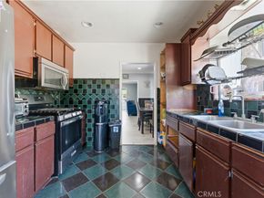 121 E 68th Way, Long Beach CA 90805