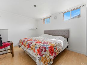 121 E 68th Way, Long Beach CA 90805