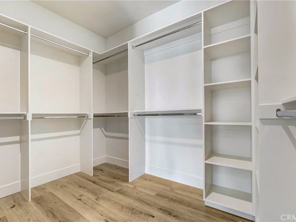 107 N Parkwood Avenue, Pasadena CA 91107