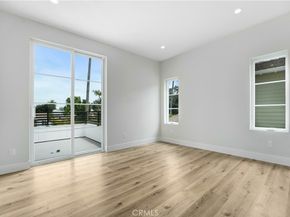 107 N Parkwood Avenue, Pasadena CA 91107