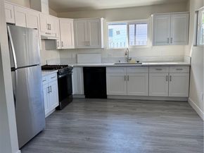 1048 Dexter Street, Los Angeles CA 90042
