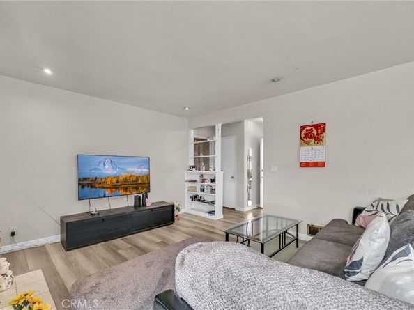 5125 N Nearglen, Covina CA 91724