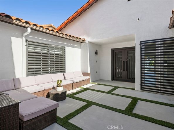 9450 Tampa Avenue, Northridge CA 91324