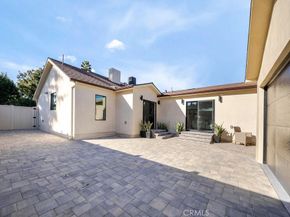 5700 Vista Del Monte, Sherman Oaks CA 91411