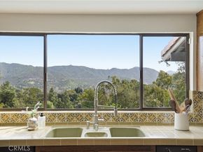 1340 Daily Circle, Glendale CA 91208