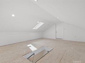 2101 E Glenoaks Boulevard, Glendale CA 91206