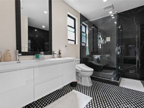 2101 E Glenoaks Boulevard, Glendale CA 91206