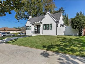 2101 E Glenoaks Boulevard, Glendale CA 91206
