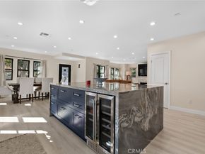 2101 E Glenoaks Boulevard, Glendale CA 91206