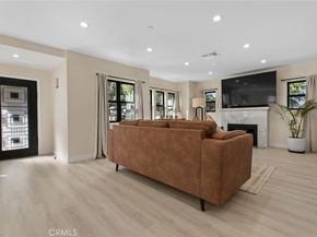 2101 E Glenoaks Boulevard, Glendale CA 91206