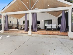 2101 E Glenoaks Boulevard, Glendale CA 91206