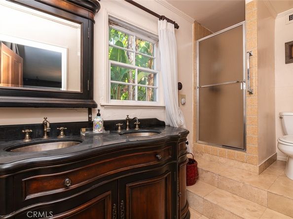 1535 Royal Boulevard, Glendale CA 91207