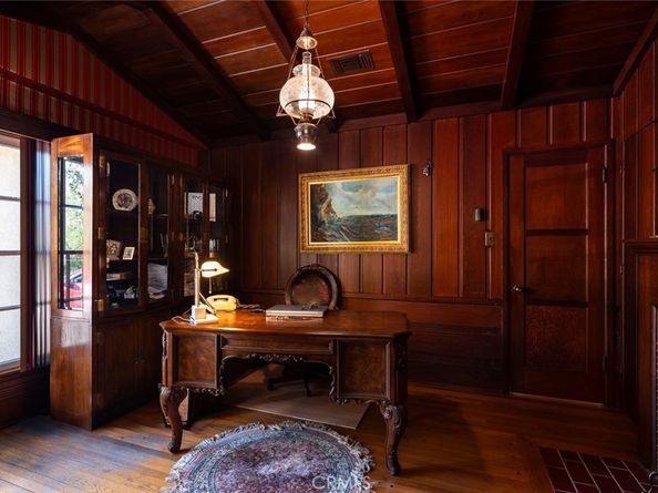 1535 Royal Boulevard, Glendale CA 91207