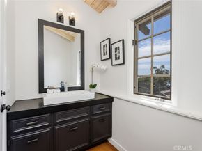 590 Diamond Street, Laguna Beach CA 92651