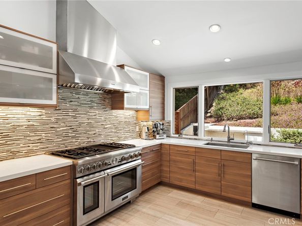 3120 Bern Drive, Laguna Beach CA 92651