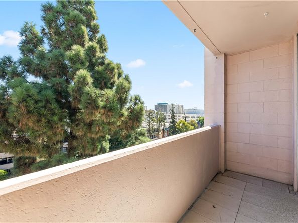 421 S La Fayette Park 701, Los Angeles CA 90057