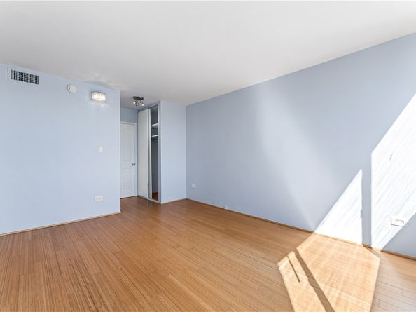 421 S La Fayette Park 701, Los Angeles CA 90057