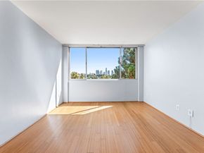 421 S La Fayette Park 701, Los Angeles CA 90057