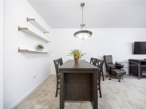 128 N Oak Knoll Avenue 317, Pasadena CA 91101