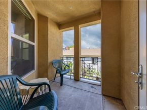 128 N Oak Knoll Avenue 317, Pasadena CA 91101