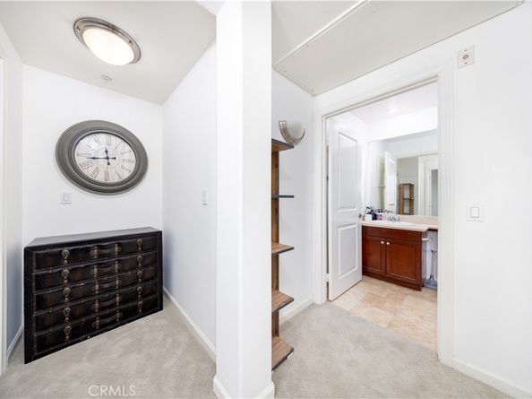 128 N Oak Knoll Avenue 317, Pasadena CA 91101