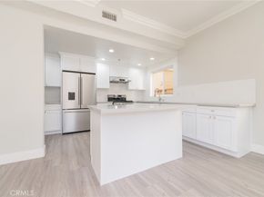 5719 Camellia Avenue 102, North Hollywood CA 91601